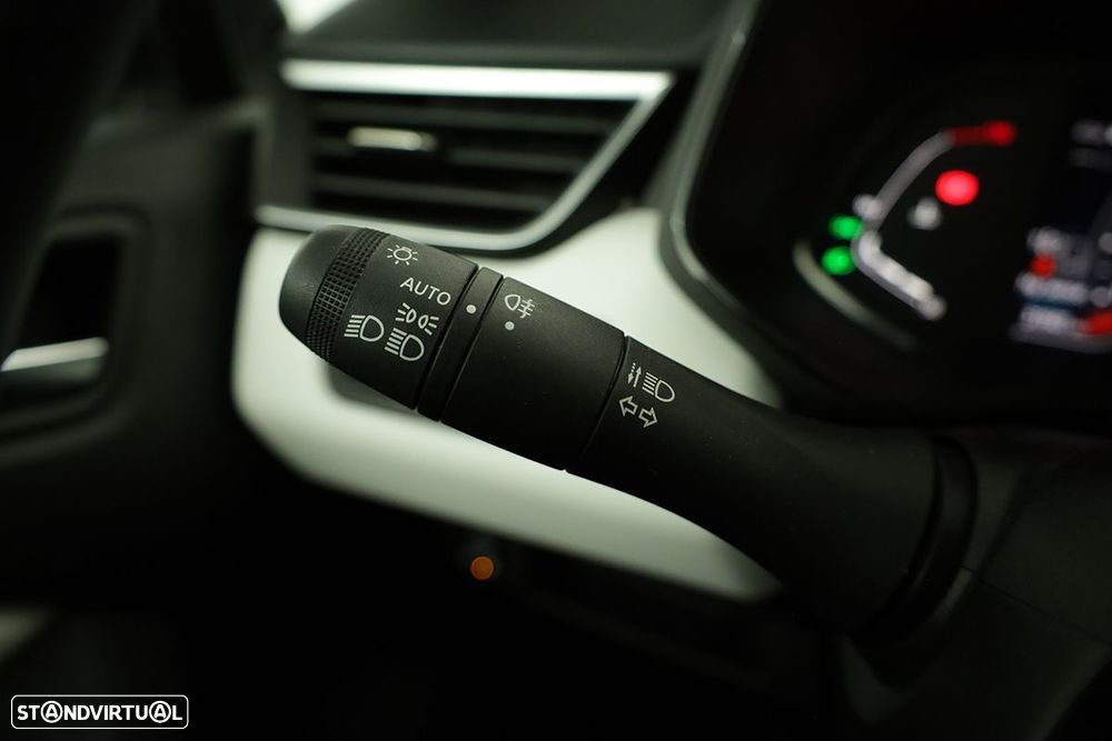 Renault Clio 1.0 TCe Techno Bi-Fuel - 17