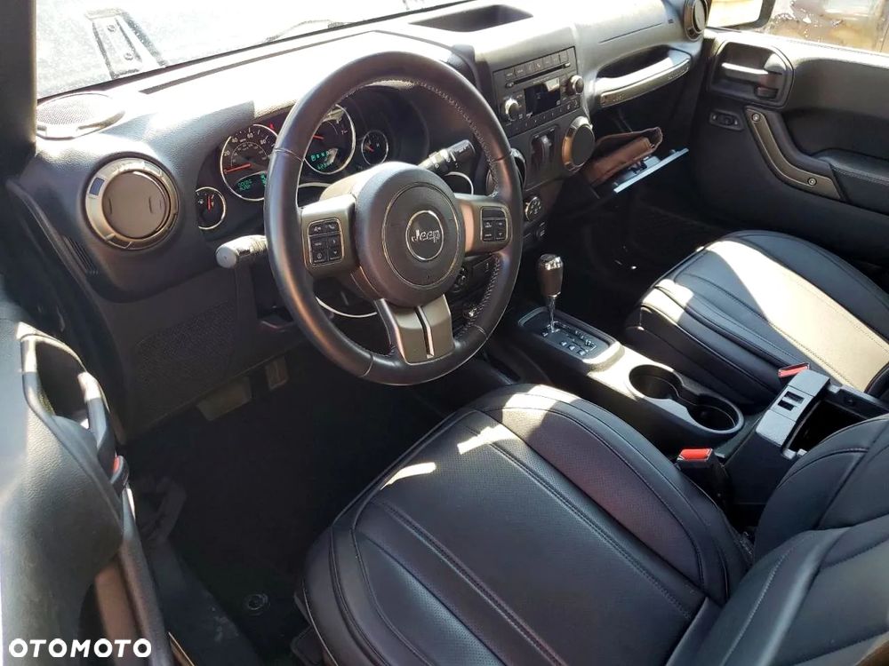 Jeep Wrangler - 9