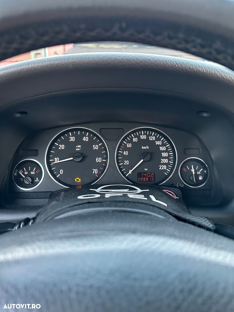 Opel Astra - 20