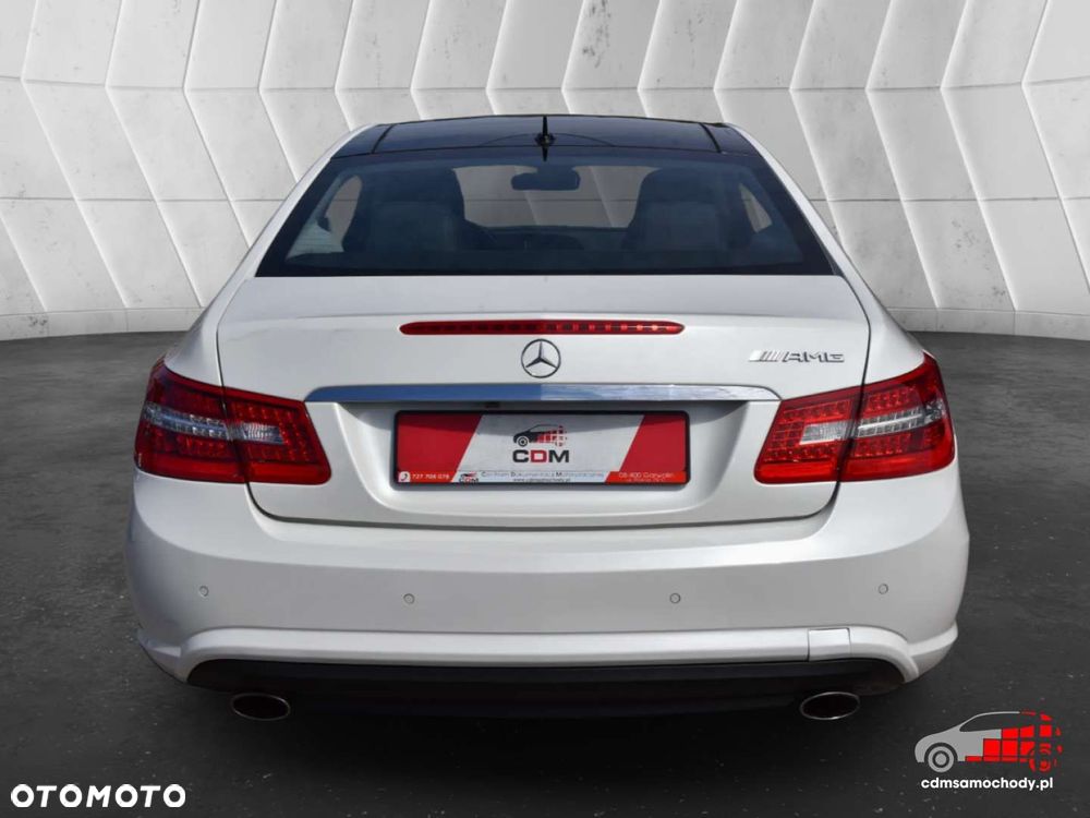 Mercedes-Benz Klasa E - 9