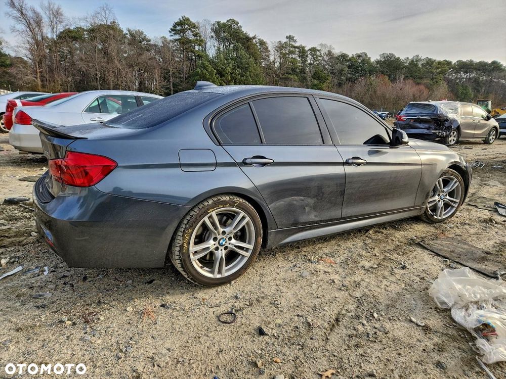 BMW Seria 3 330i Edition M Sport Shadow - 4