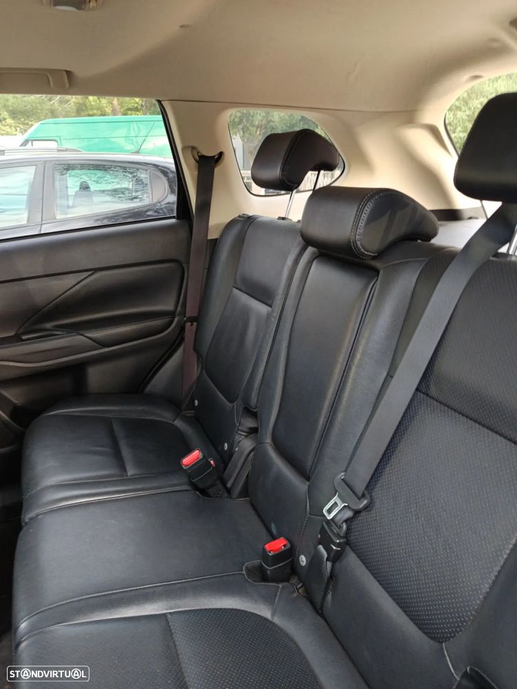 Mitsubishi Outlander 2.0 PHEV Instyle - 5