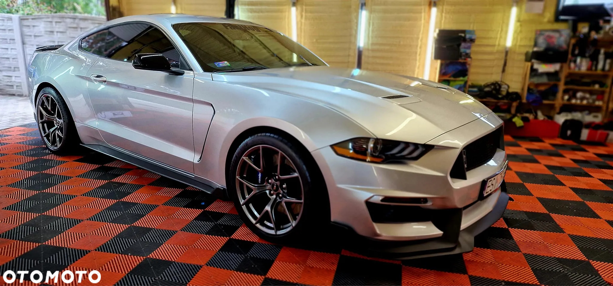 Ford Mustang - 8