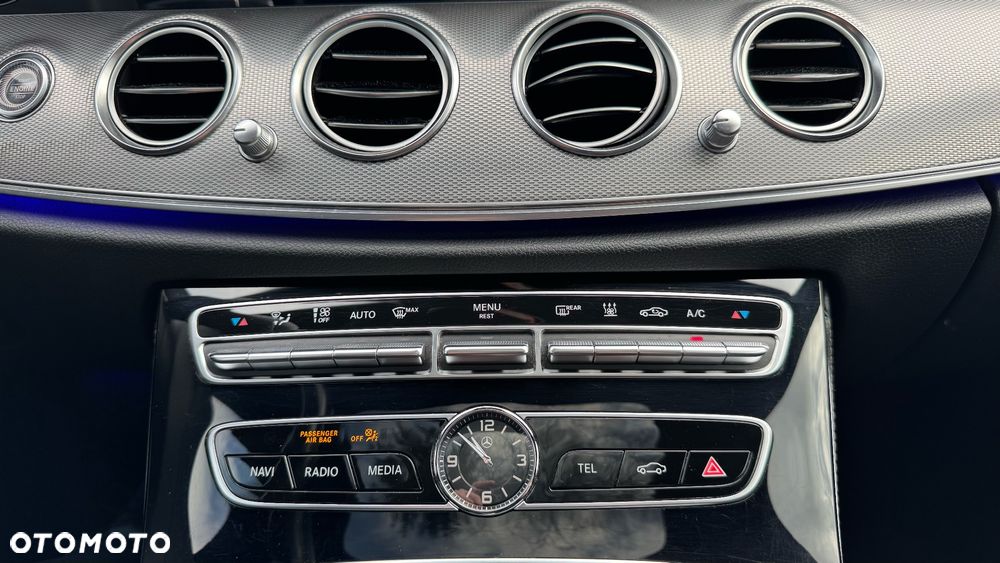 Mercedes-Benz Klasa E 220 d 9G-TRONIC - 20