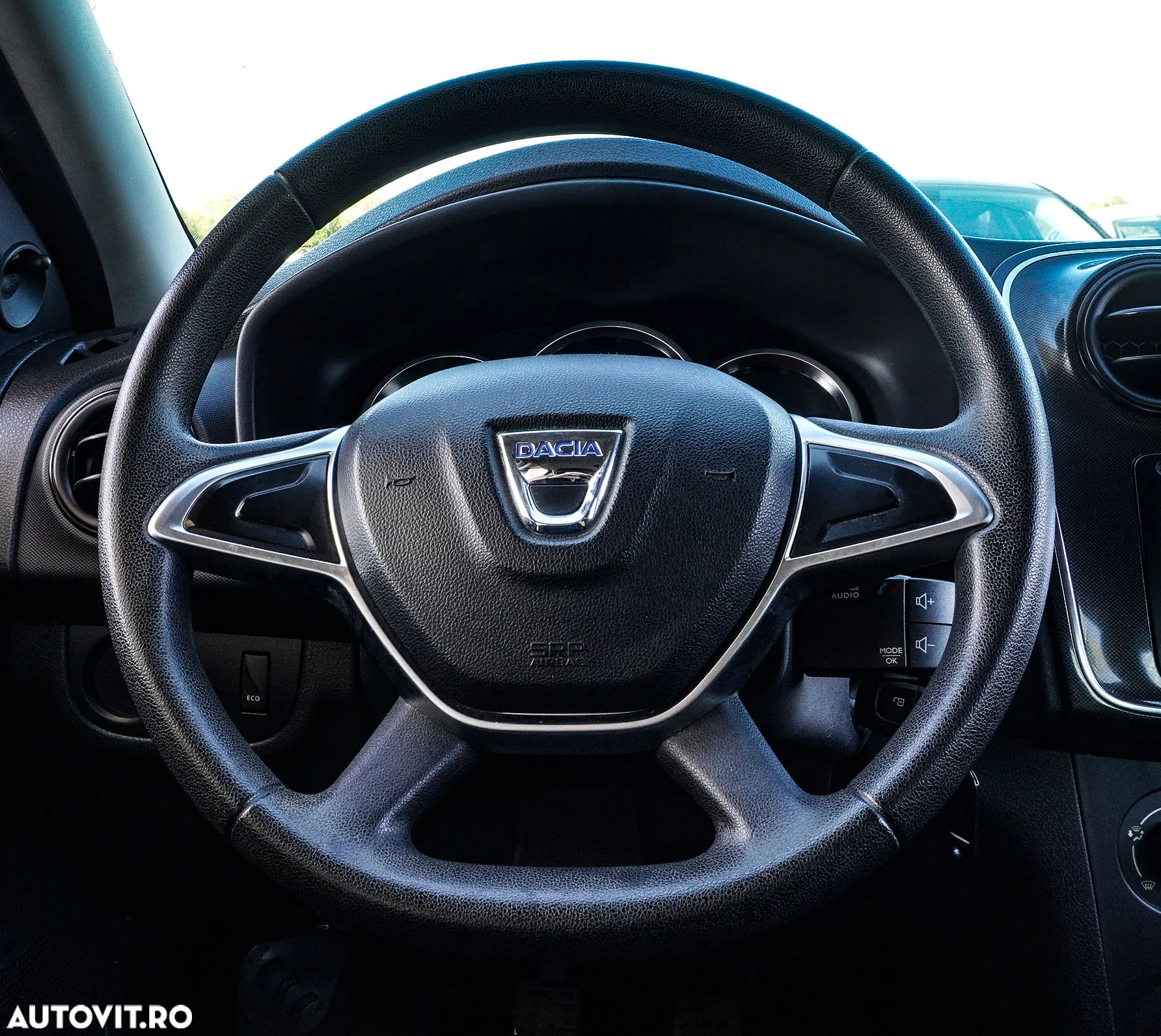 Dacia Logan 0.9 TCe Laureate - 18