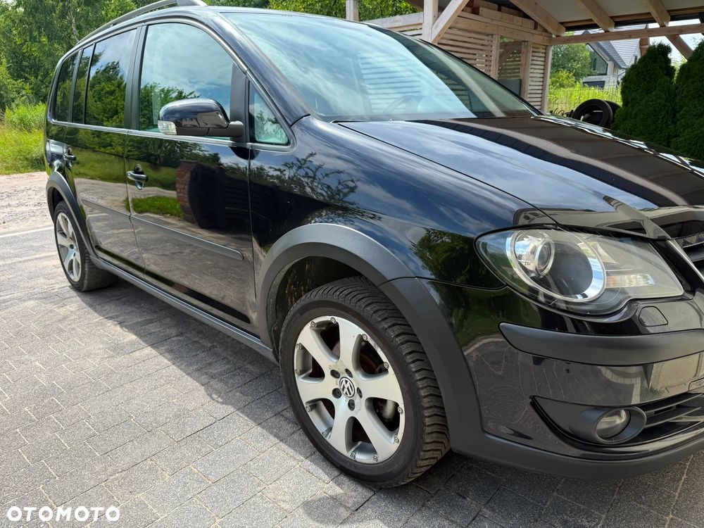 Volkswagen Touran 1.4 TSI Cross - 5