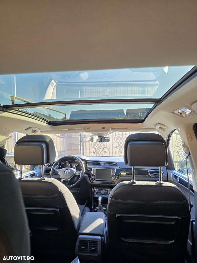 Volkswagen Touran 2.0 TDI DSG Highline - 14