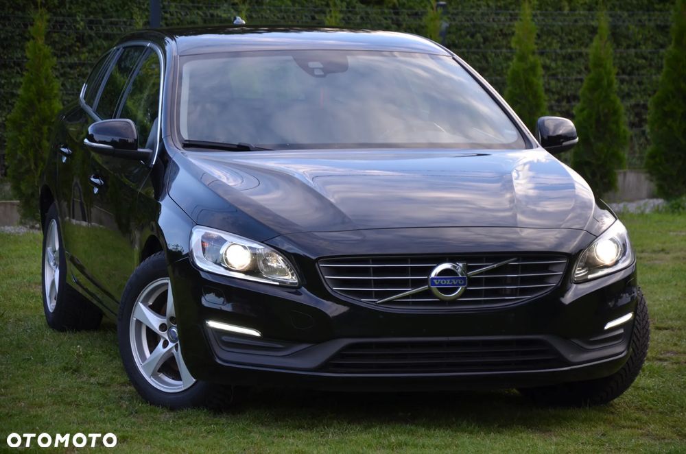 Volvo V60 D2 Drive-E Momentum - 4