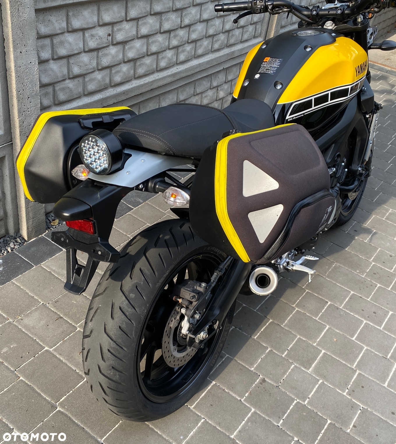 Yamaha XSR - 8