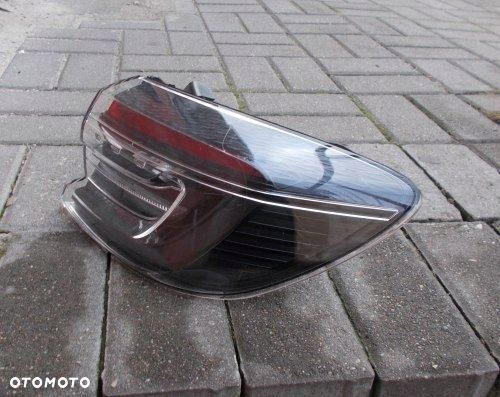 LAMPA PRAWA TYLNA LED RENAULT CLIO V 5 LIFT HYBRYDA 265502066R - 2