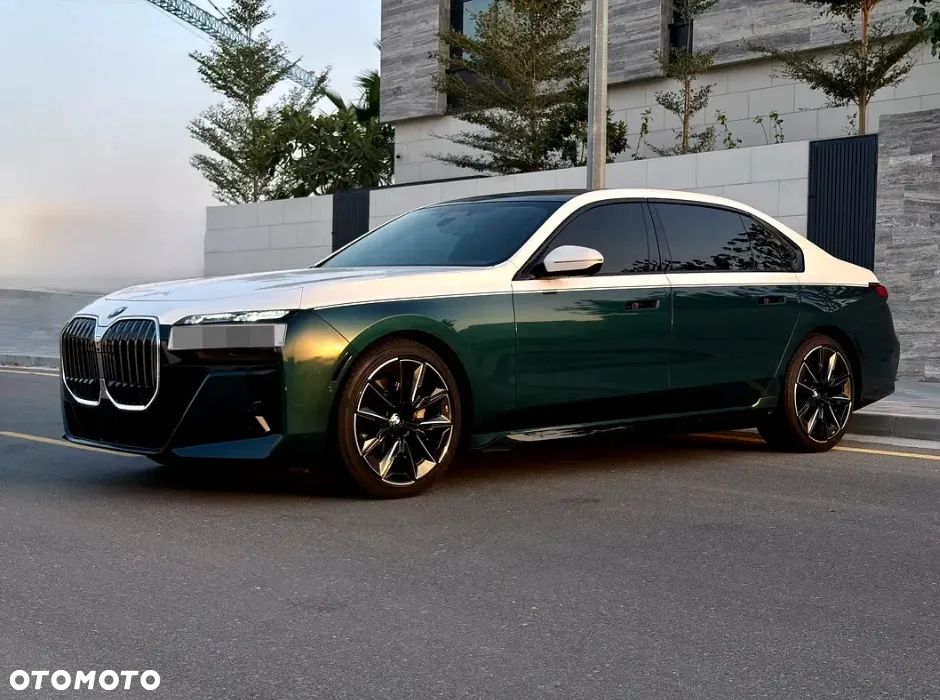 BMW Seria 7 740Li xDrive sport - 9