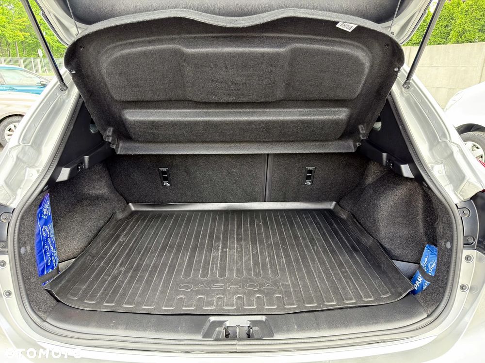 Nissan Qashqai 1.6 DIG-T N-Connecta - 18