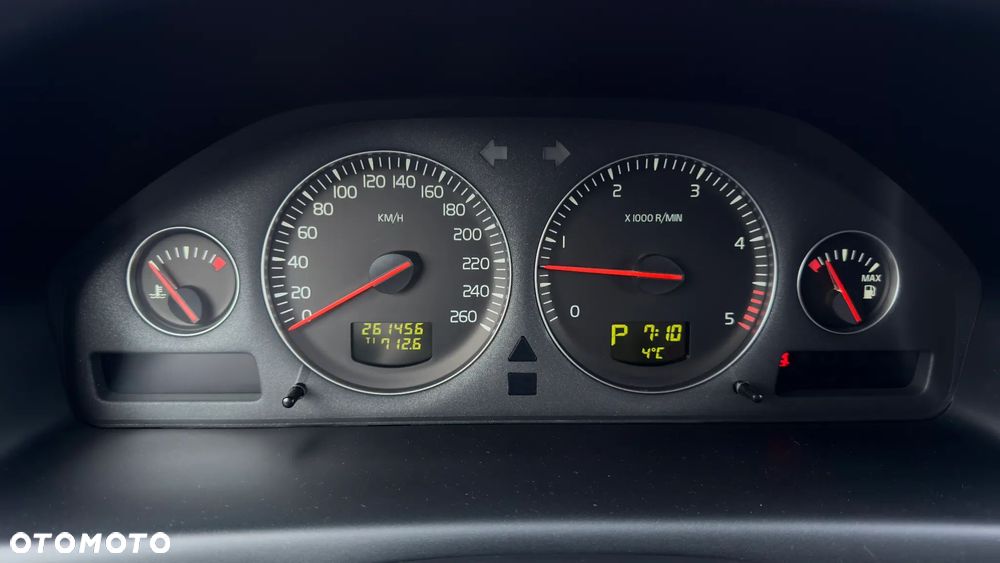 Volvo XC 70 D5 AWD Ocean Race - 17