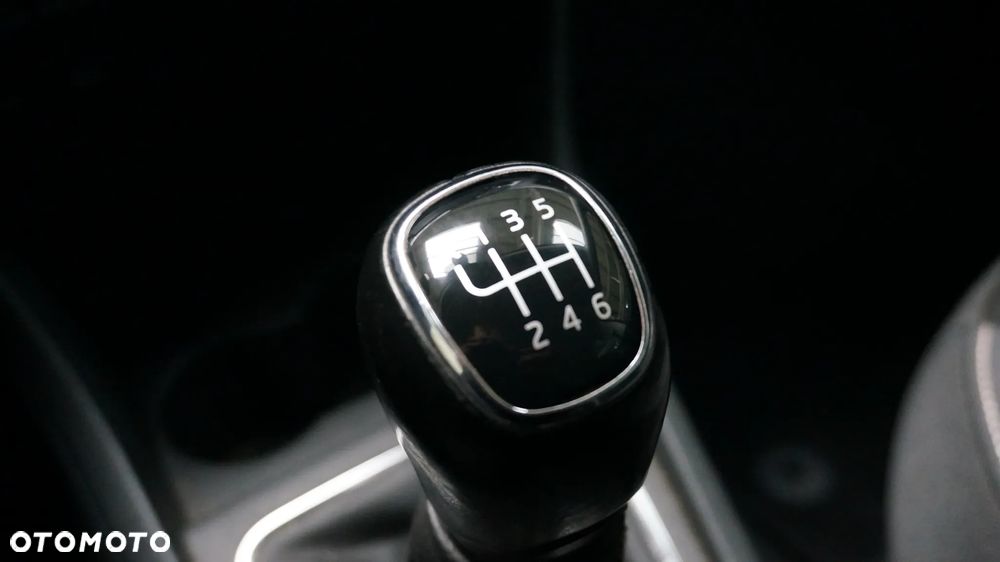 Skoda RAPID 1.0 TSI Style - 20