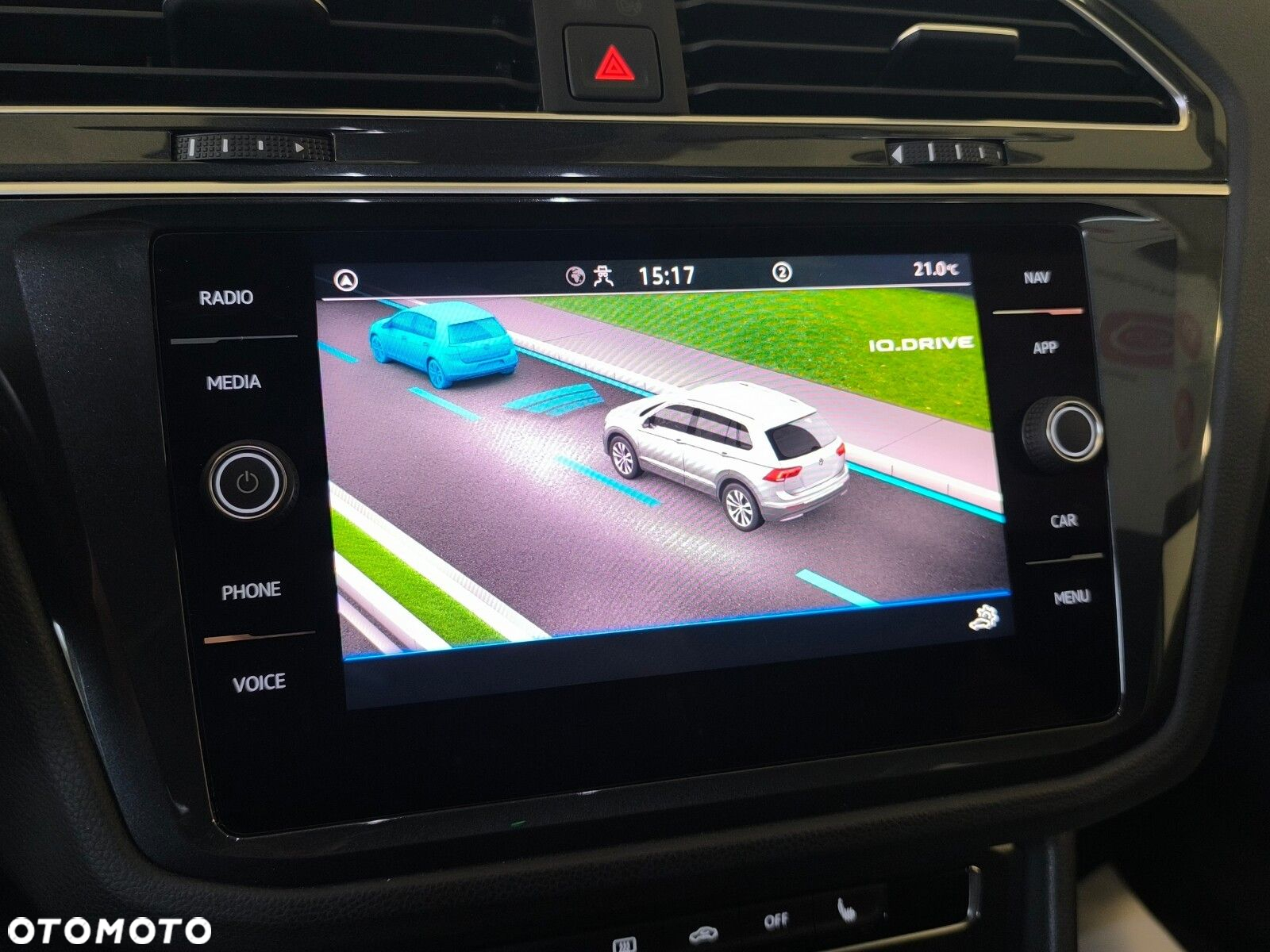 Volkswagen Tiguan - 24