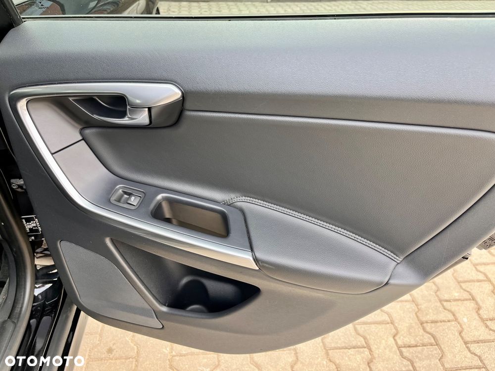 Volvo XC 60 D3 Inscription - 21