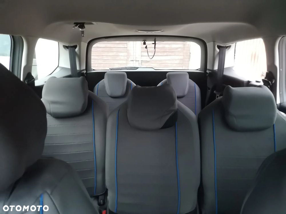 Citroën C4 e-HDi 115 Selection - 20