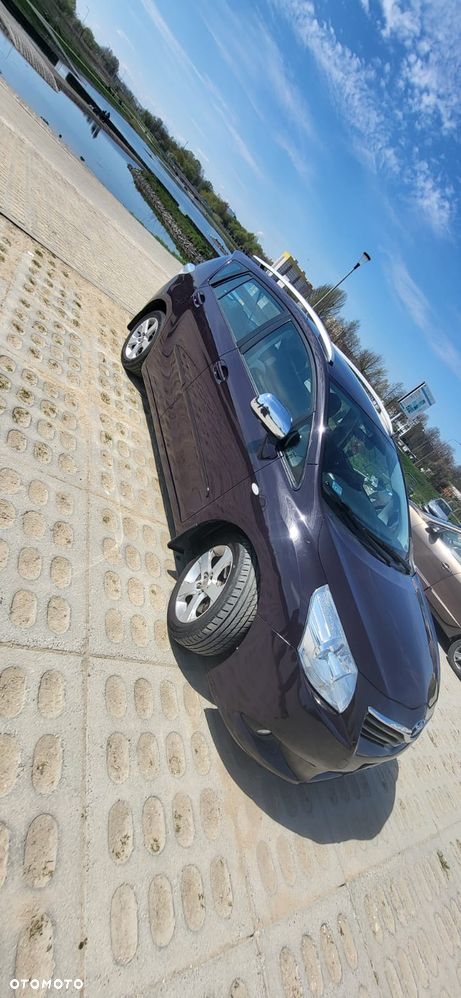 Toyota Verso 2.0 D-4D - 3