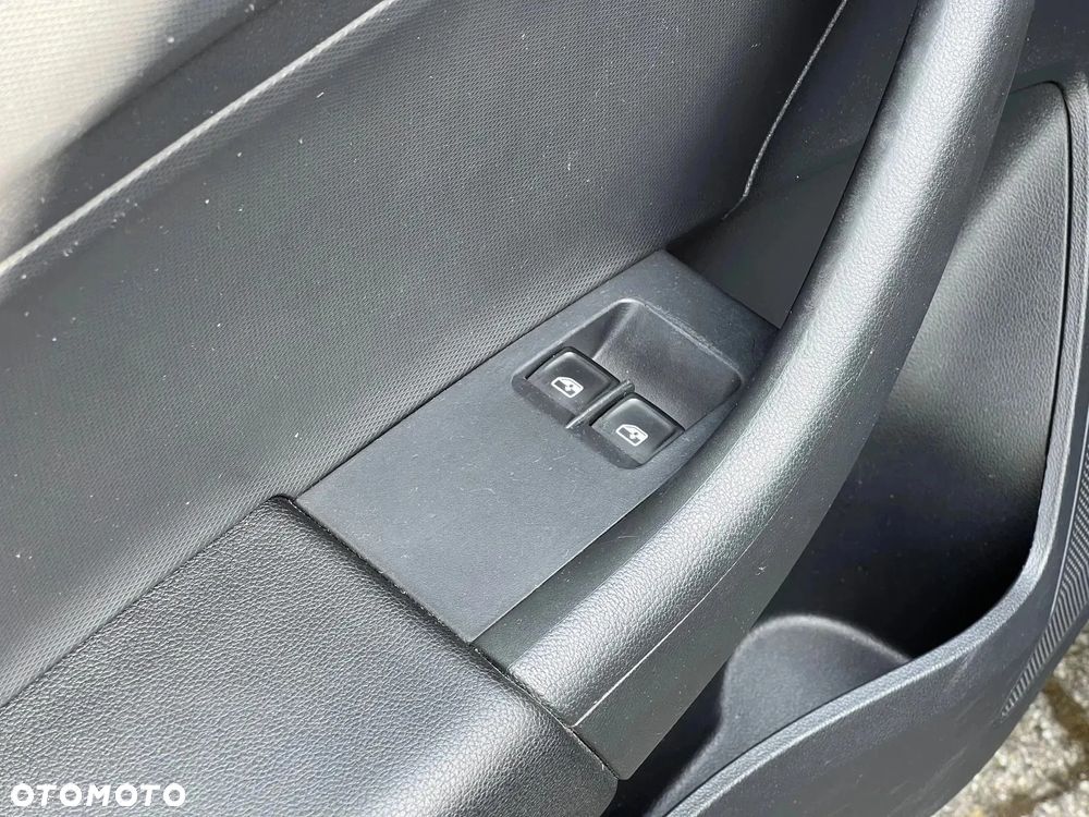 Skoda RAPID 1.4 TDI DPF Ambition - 9