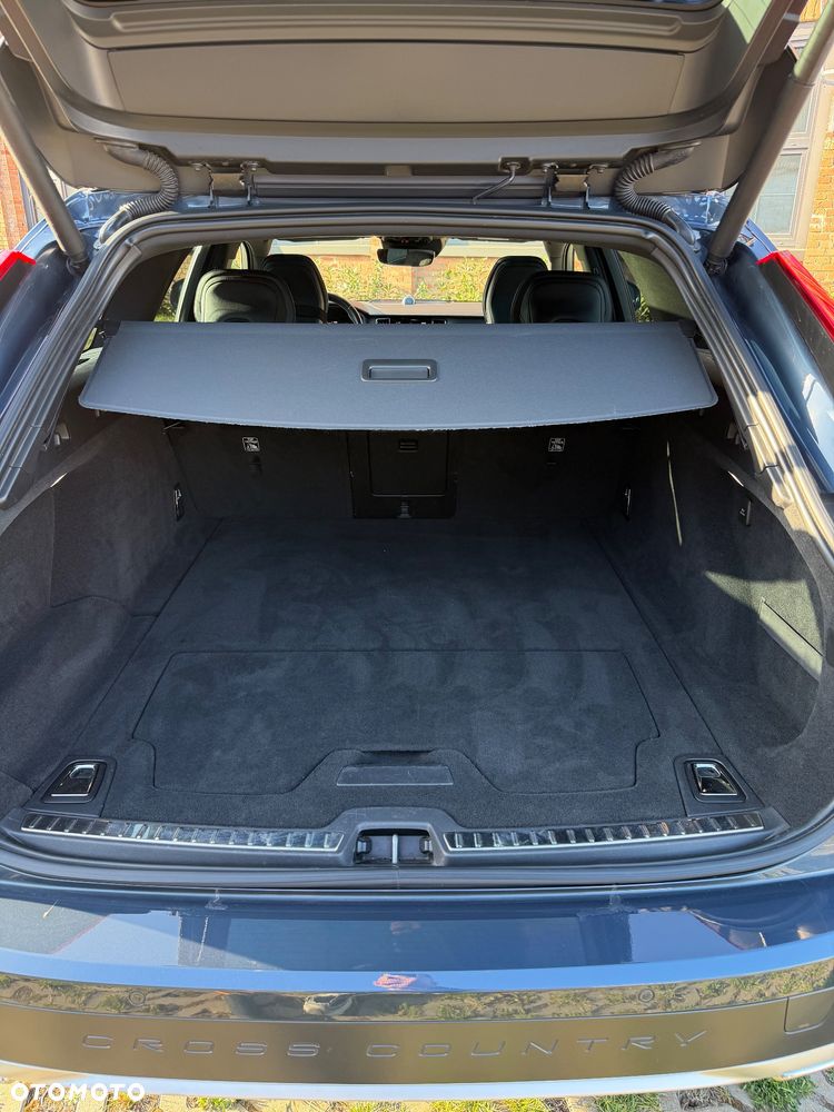 Volvo V90 Cross Country D5 AWD Geartronic - 29