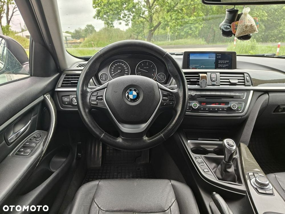 BMW Seria 3 - 10