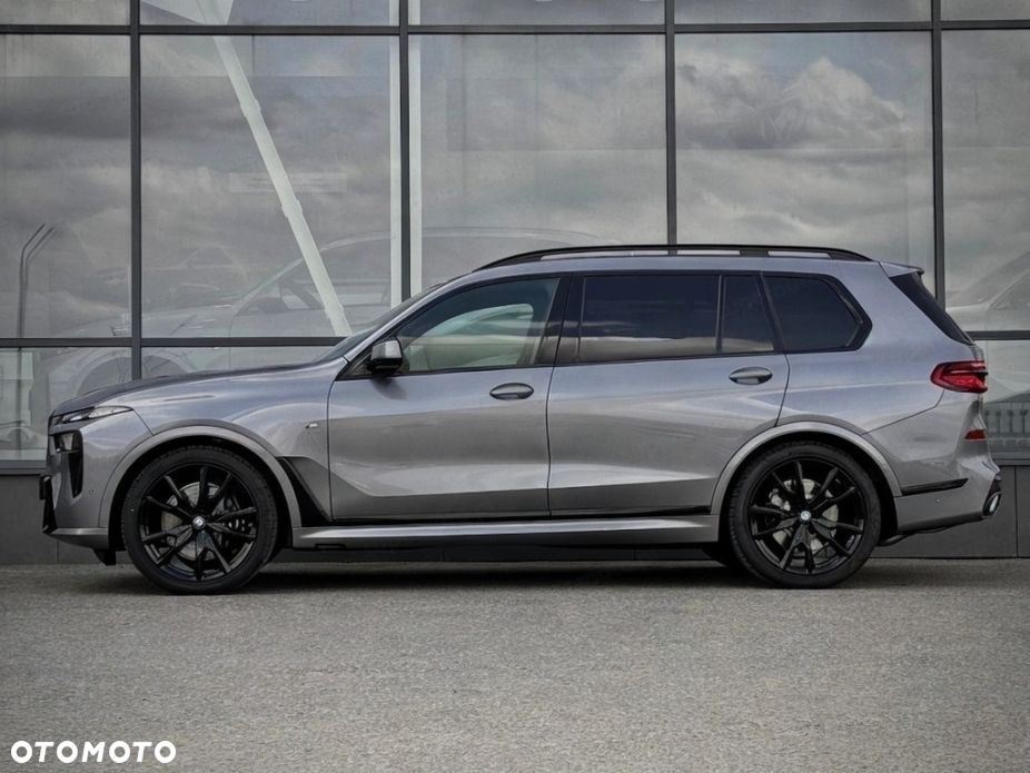 BMW X7 xDrive40i mHEV M Sport sport - 3
