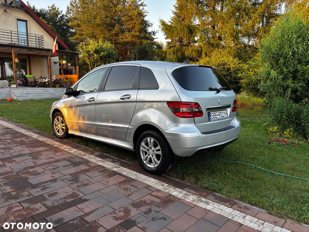 Mercedes-Benz Klasa B 180 BlueEFFICIENCY - 3