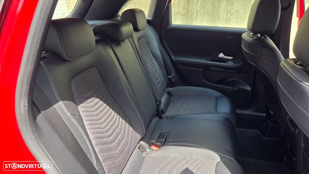 Mercedes-Benz B 180 d - 10