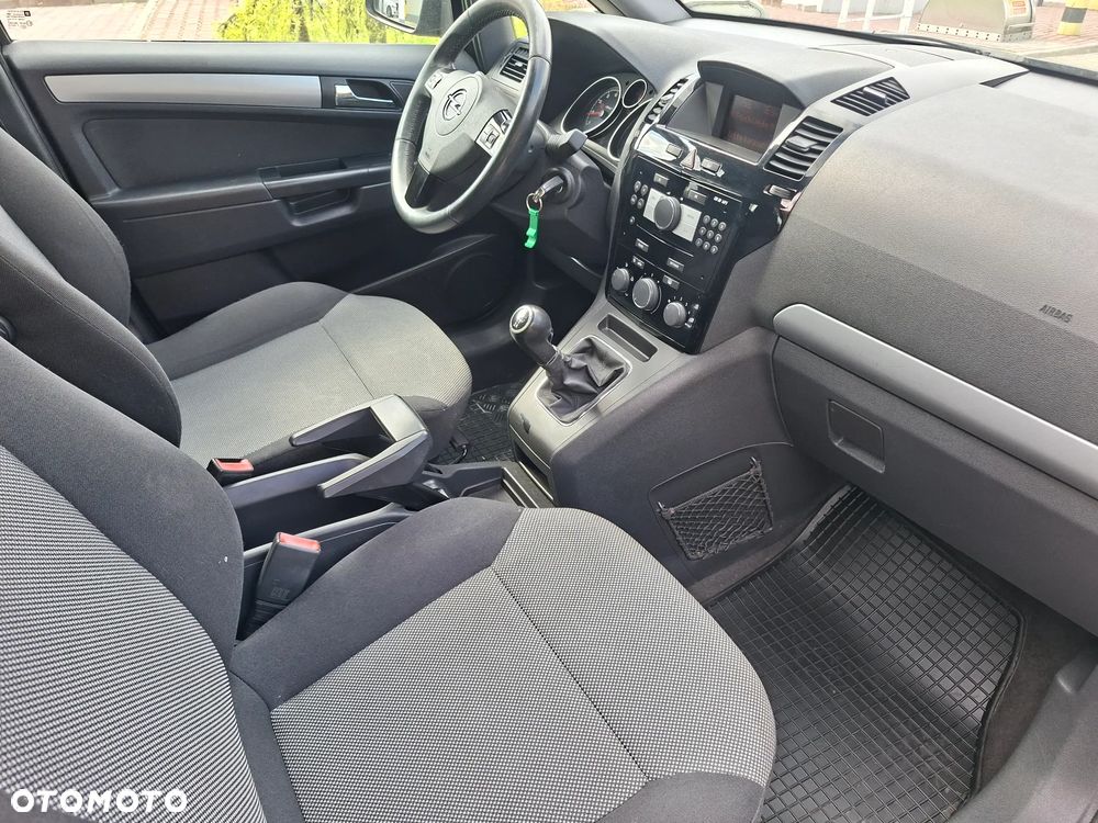 Opel Zafira - 14