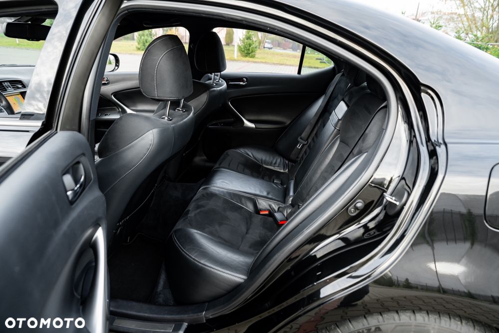 Lexus IS 250 F-Sport - 6
