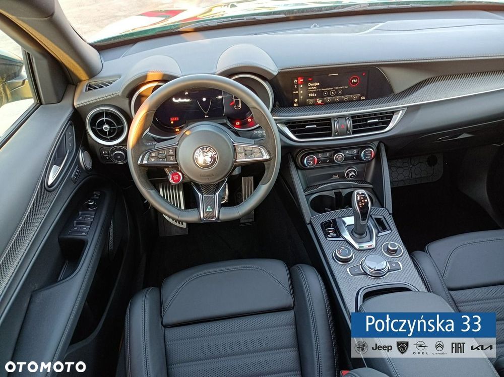Alfa Romeo Stelvio - 35