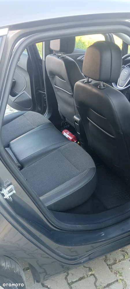 Opel Astra 1.4 T Cosmo - 24