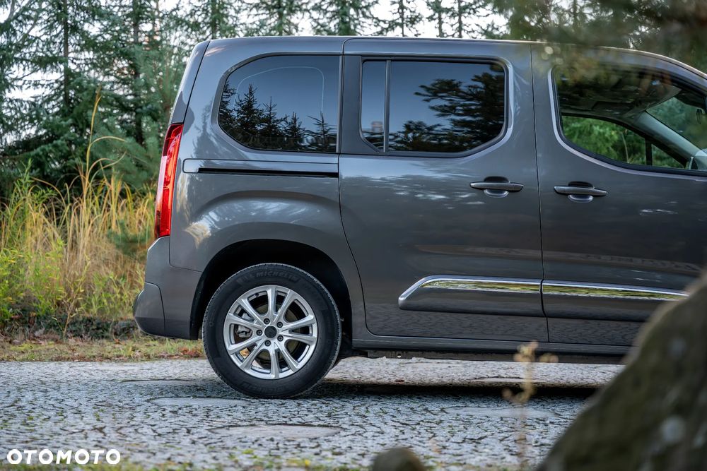 Toyota Proace City Verso 1.2 D-4T Family - 16