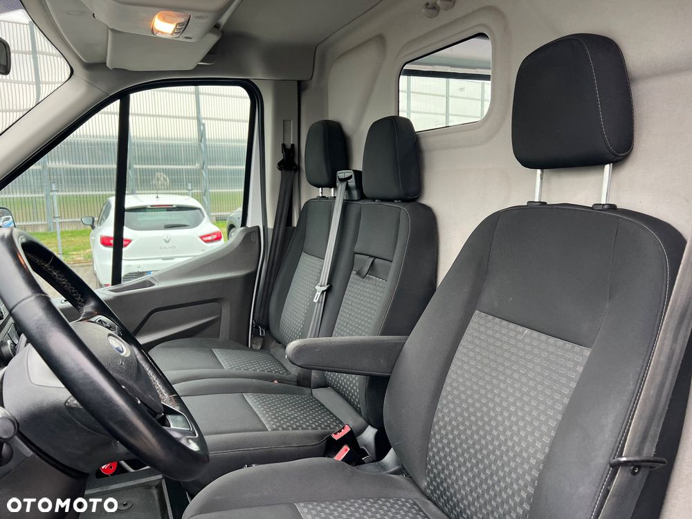 Ford transit - 24