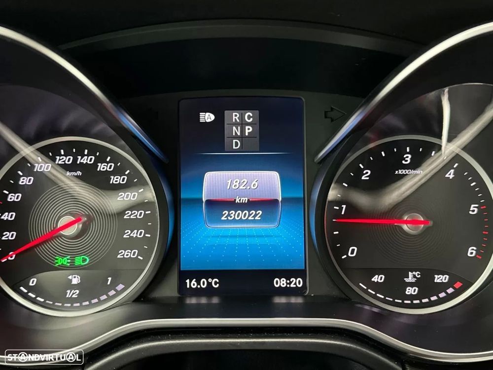 Mercedes-Benz V 250 d Longo Avantgarde - 32