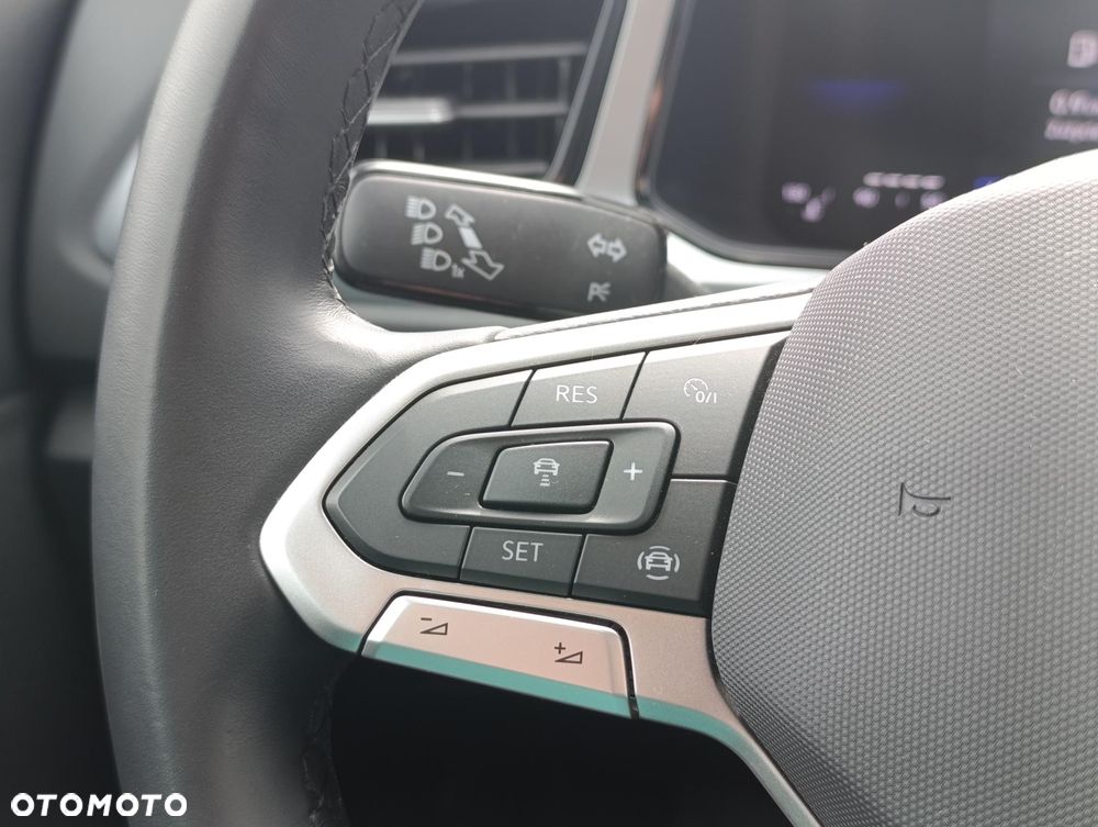 Volkswagen T-Roc 1.5 TSI Life - 22