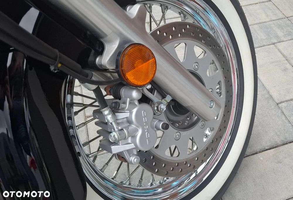 Suzuki VL 800 Volusia - Boulevard C50 - 11
