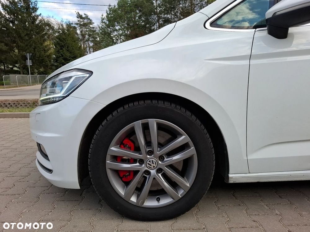 Volkswagen Touran 2.0 TDI SCR DSG Highline - 4