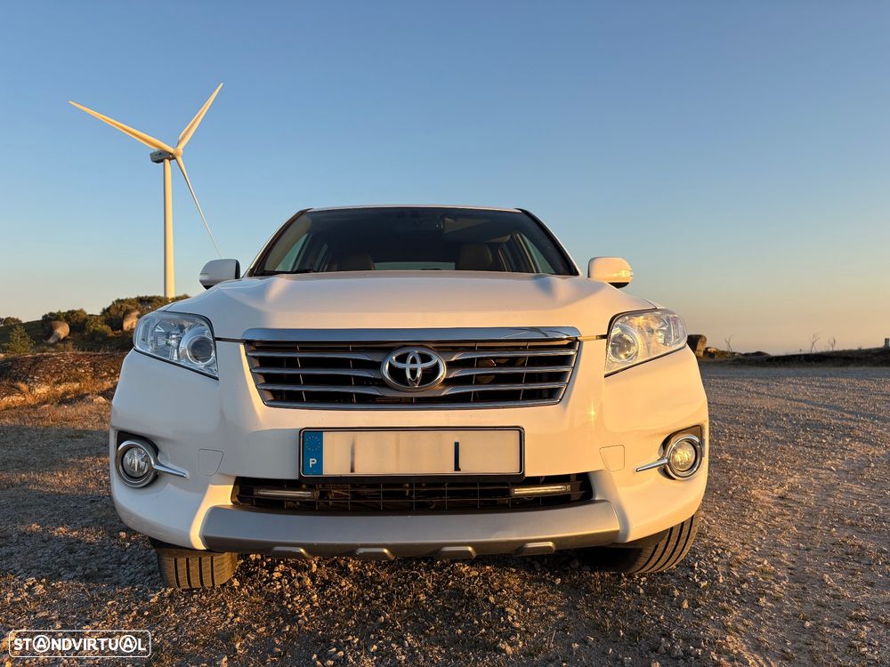 Toyota RAV4 2.2 D-4D 4x4 Executive - 6
