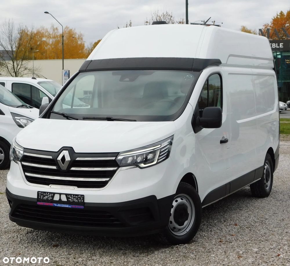 Renault Trafic - 1