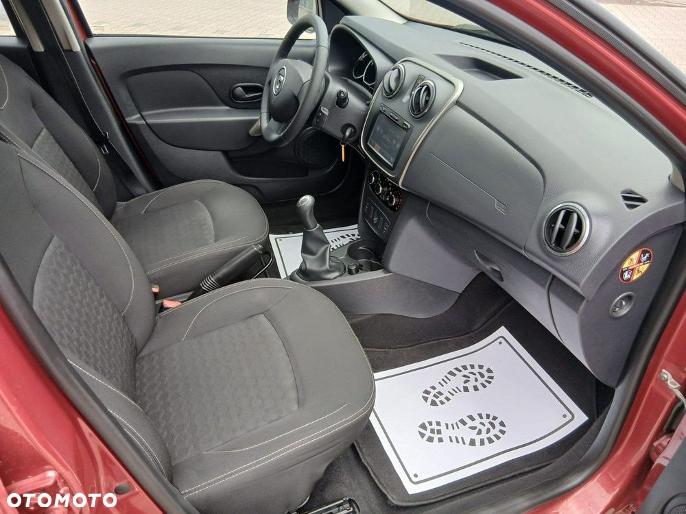 Dacia Sandero 0.9 TCe Laureate - 8