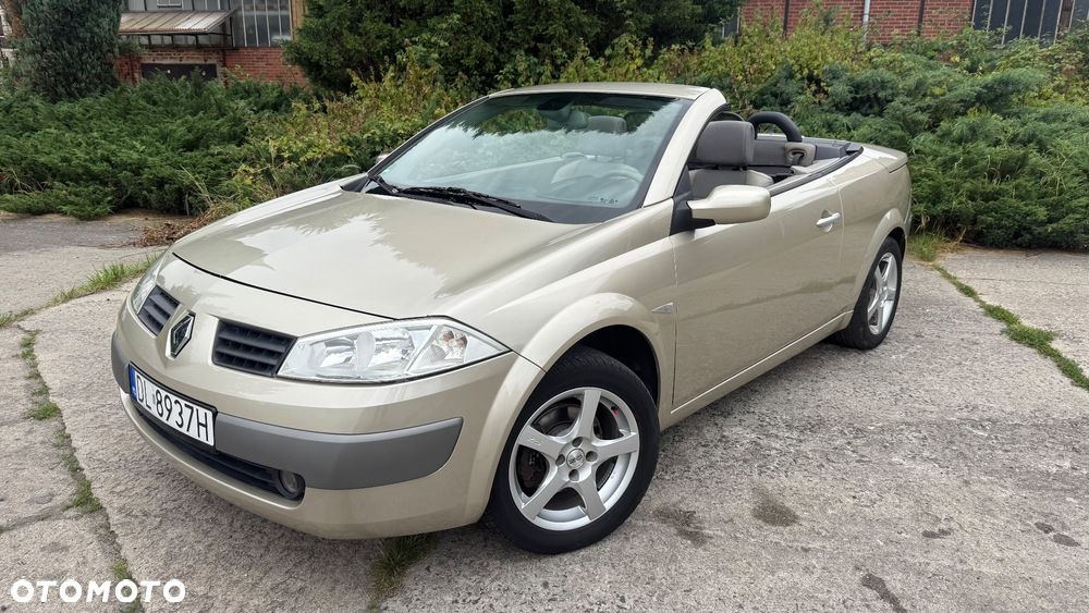 Renault Megane 2.0 Confort Privilege - 11