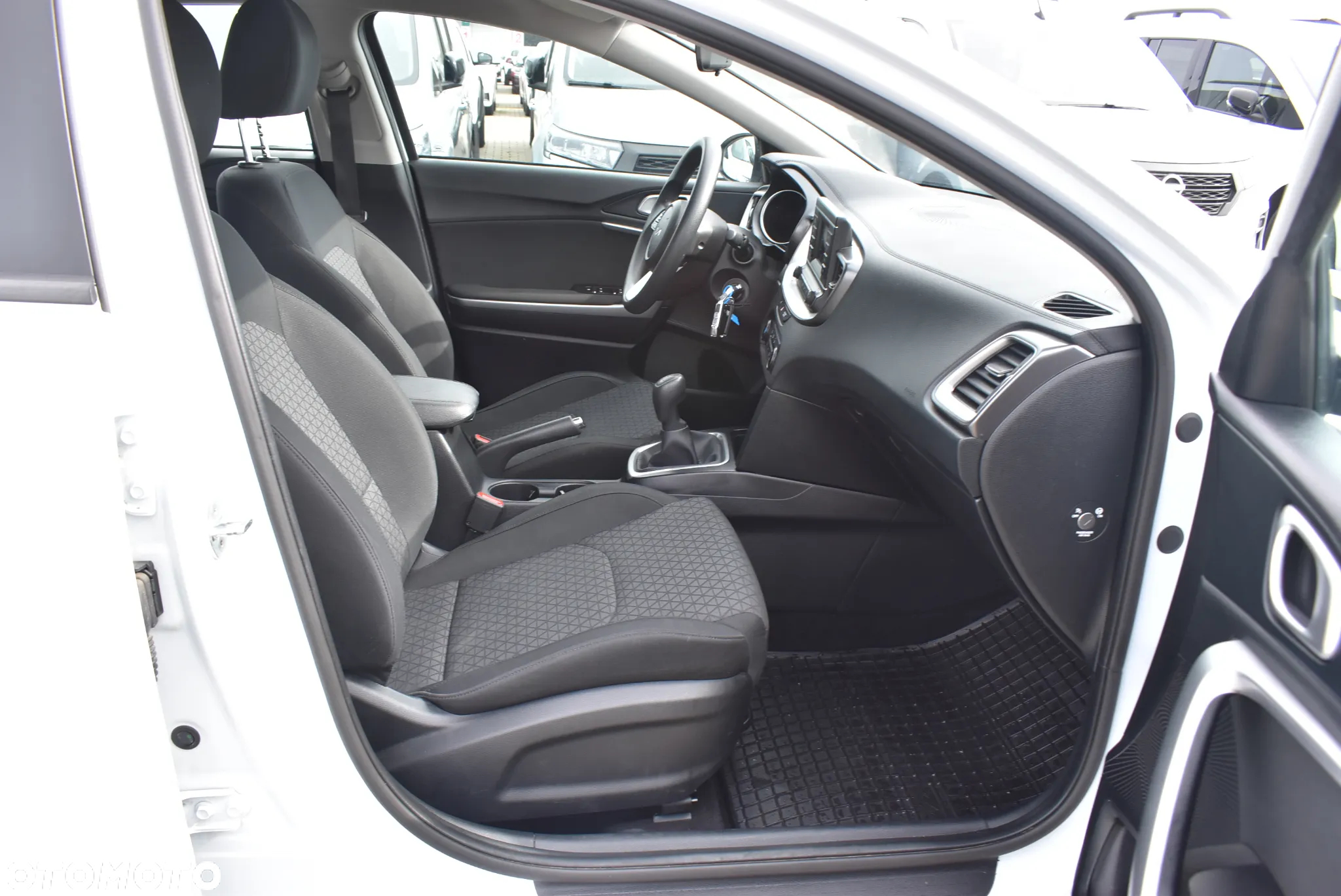 Kia Ceed 1.0 T-GDI S - 18