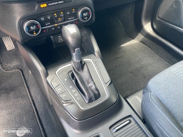 Ford Focus 1.0 EcoBoost Hybrid Aut. ACTIVE DESIGN - 31