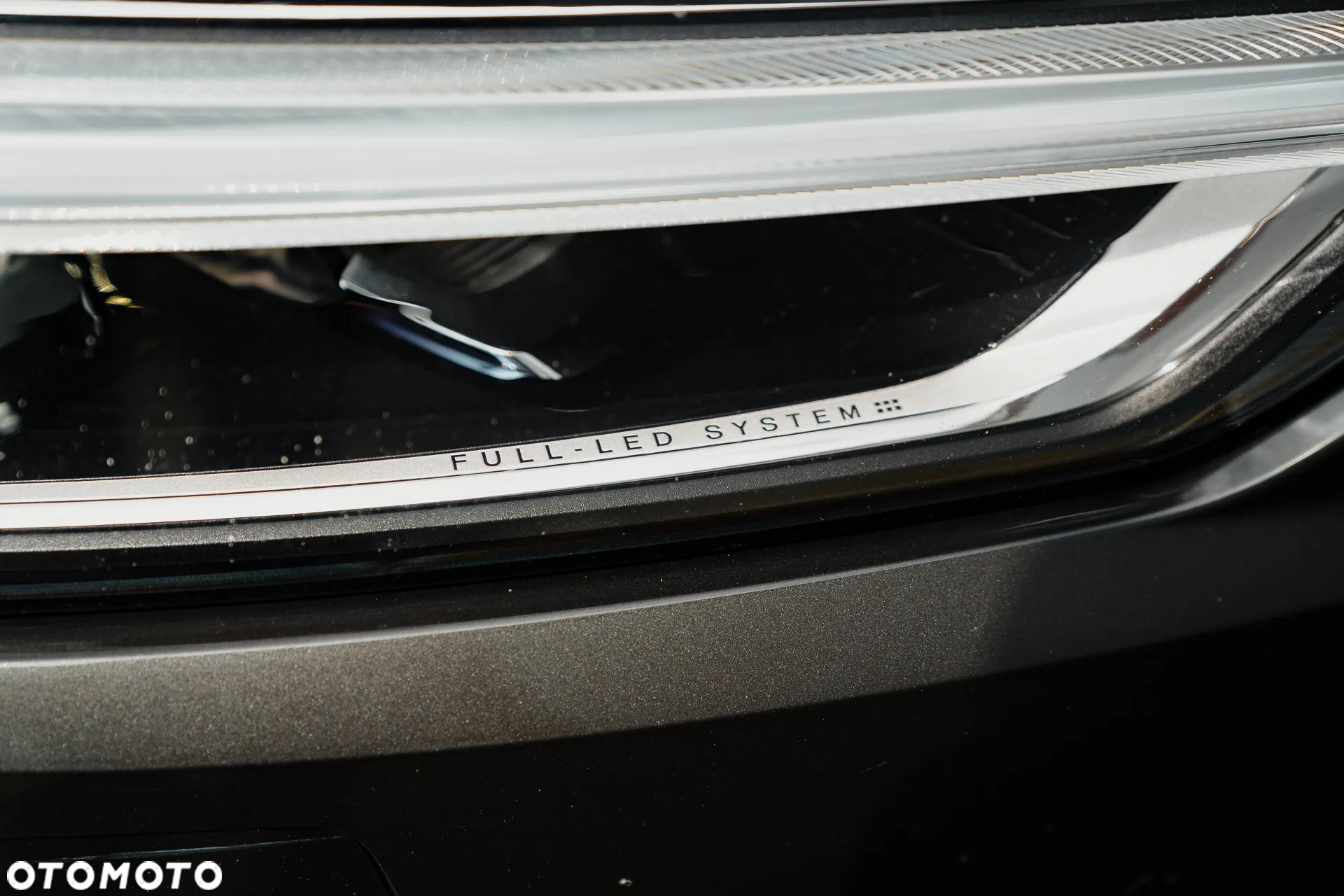 Volvo XC 60 T8 Plug-In Hybrid AWD R-Design - 11