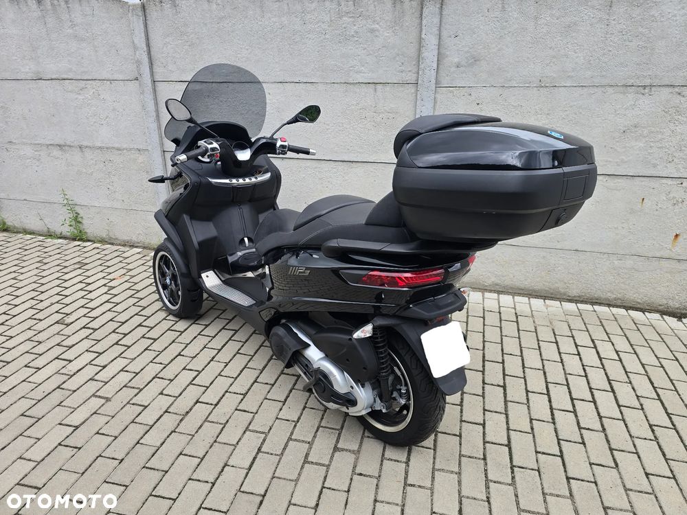 Piaggio MP-3 - 15