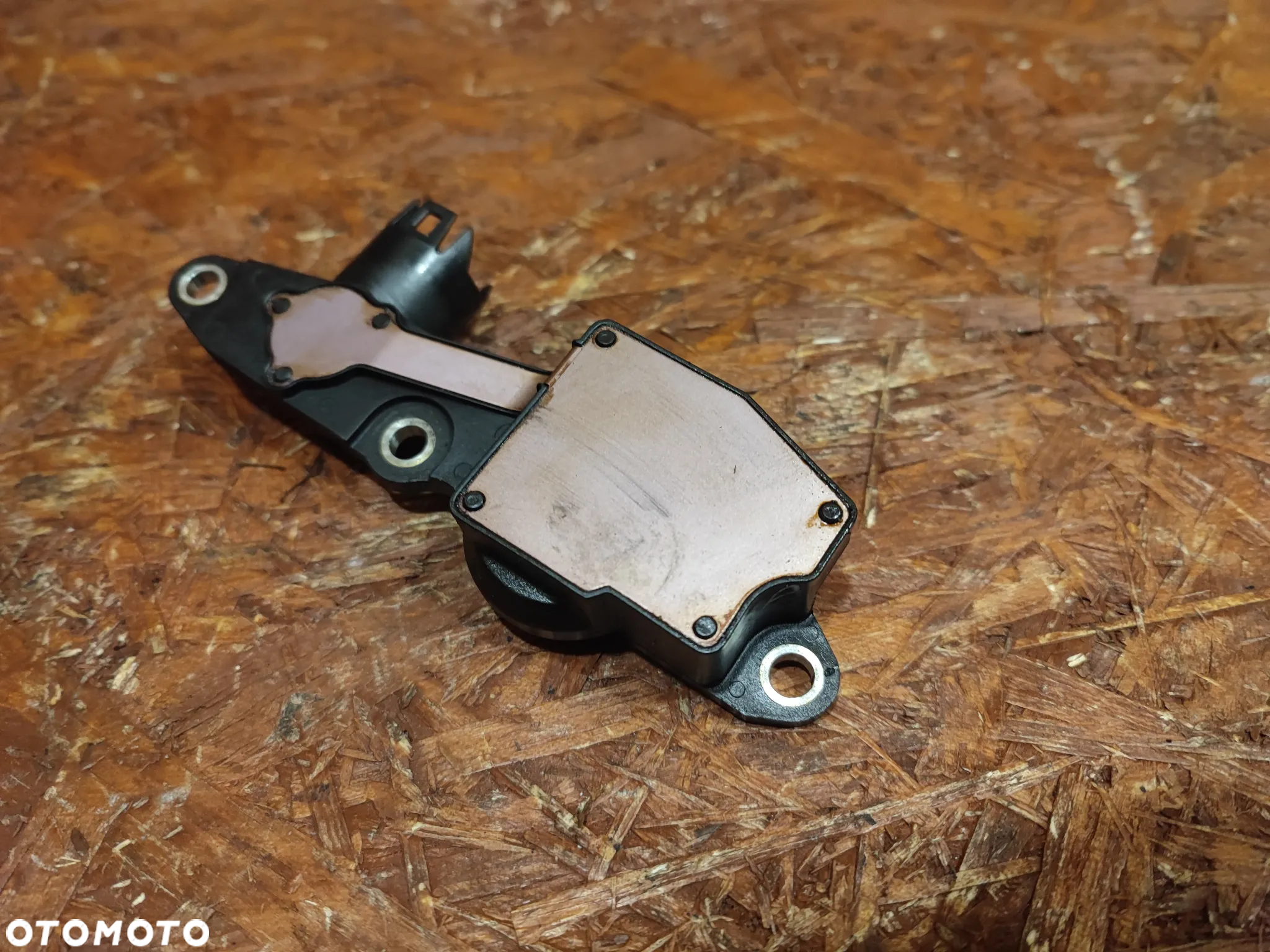 BMW E60LCI / E81 / E46 / E82 / E83 / E84 / E90 / E91 ORYGINALNY CZUJNIK WAŁKA MIMOŚRODOWEGO DO SILNIKÓW GAMY N46 / N42 ( 1.6i / 1.8i / 2.0i ) O NR.  11 37 7 527 016 11 37 7 513 783 / 11 37 7 506 503 OEM SPRAWNY W 100% - 3