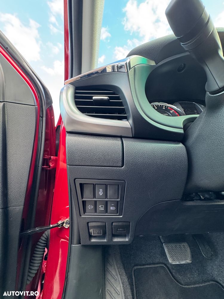 Toyota Hilux 2.8D 204CP 4x4 Double Cab AT MHEV Executive - 21