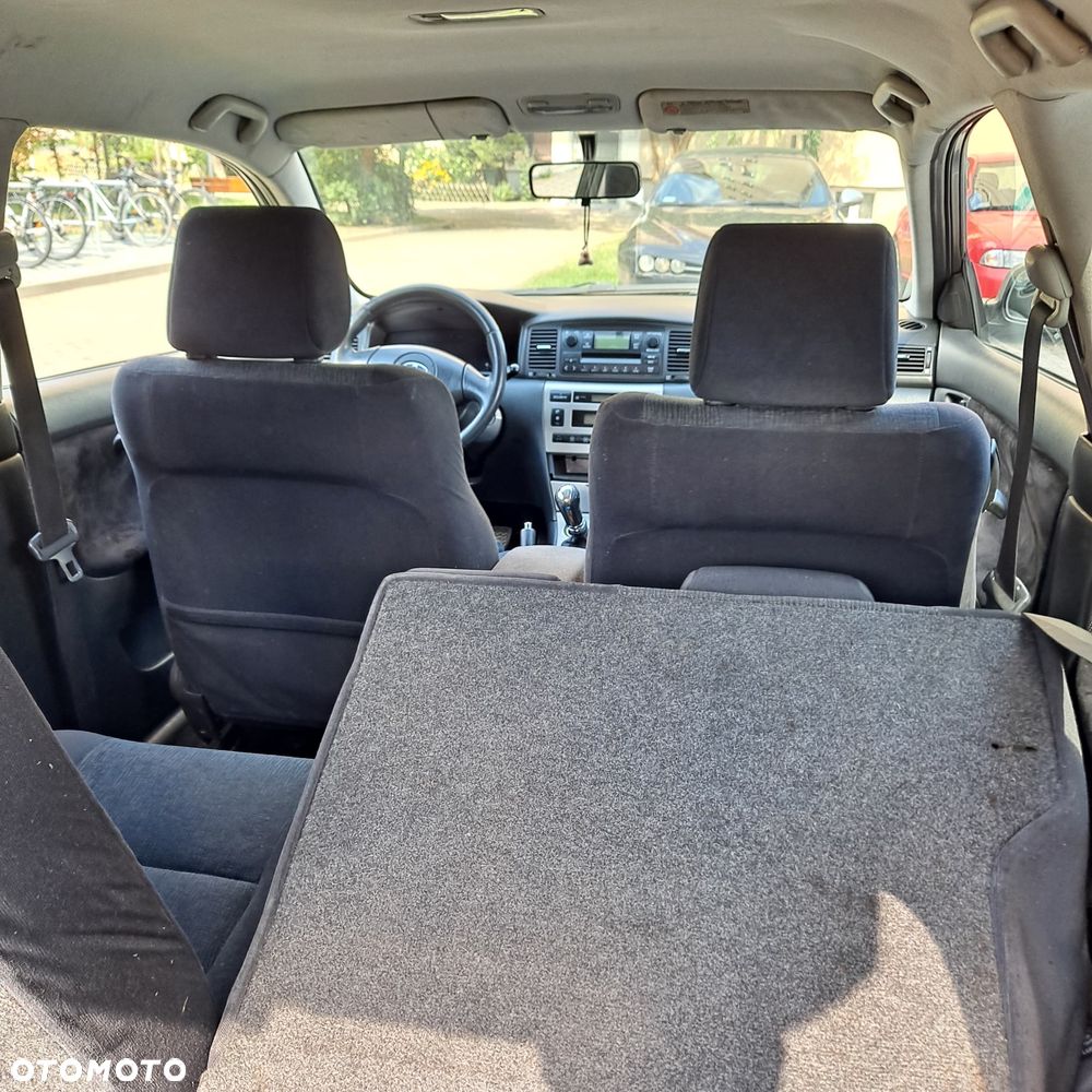 Toyota Corolla 1.6 VVT-i Sol - 4