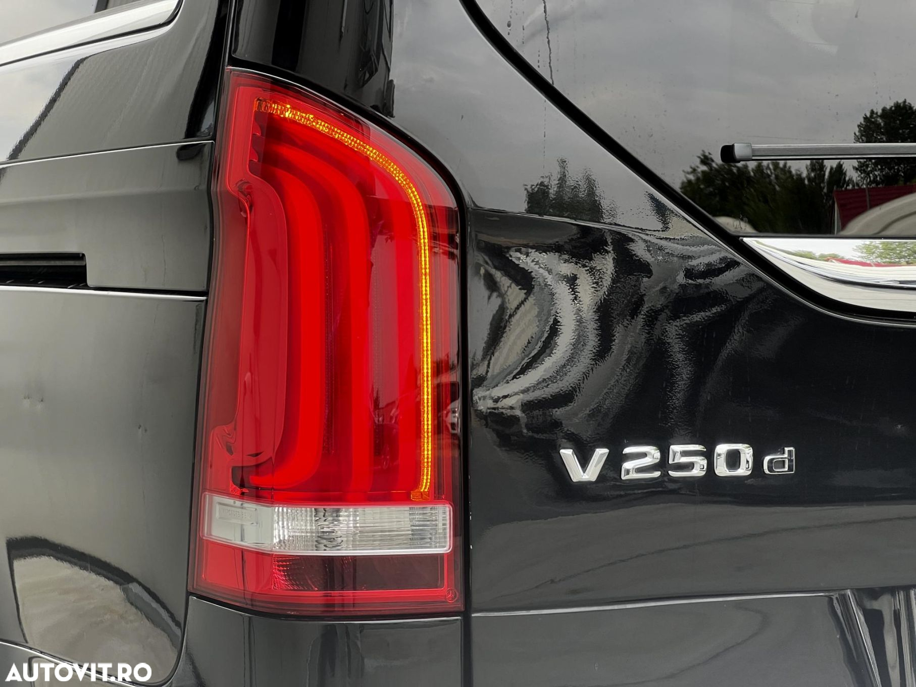 Mercedes-Benz V - 33